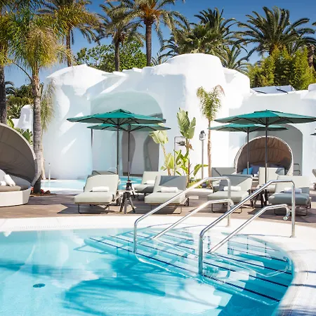 호텔 The Oasis By Don Carlos (adults Only)