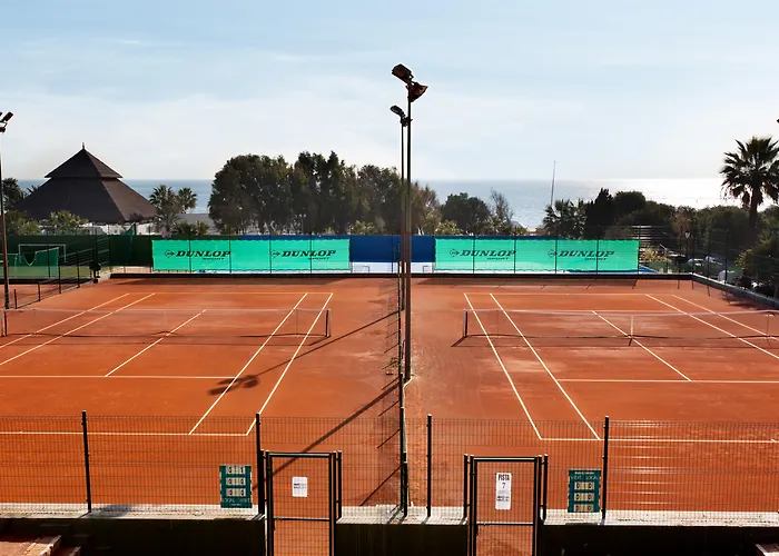 The Oasis By Don Carlos (adults Only) מלון