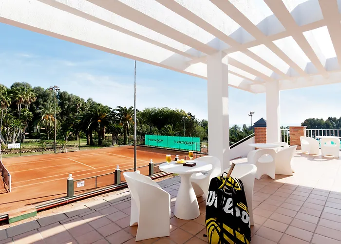 מלון The Oasis By Don Carlos (adults Only) מארבלה