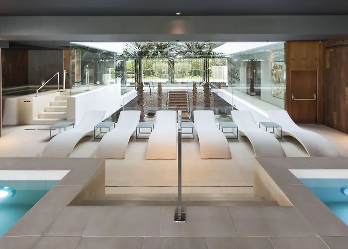 The Oasis By Don Carlos (adults Only) מארבלה