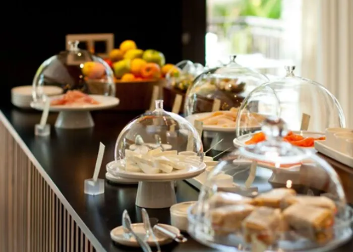 The Oasis By Don Carlos (adults Only) מלון