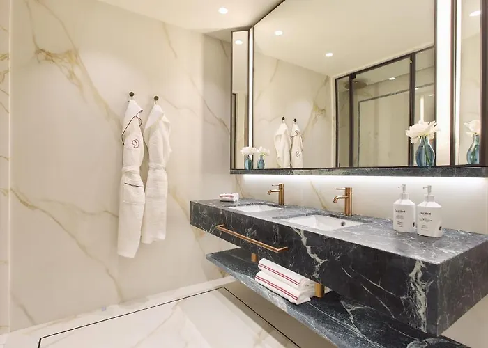 The Oasis By Don Carlos (adults Only) מלון מארבלה