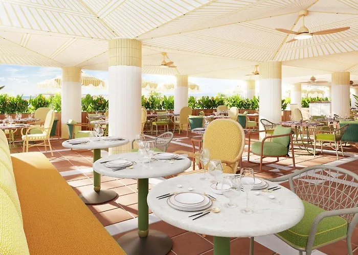 The Oasis By Don Carlos (adults Only) מארבלה