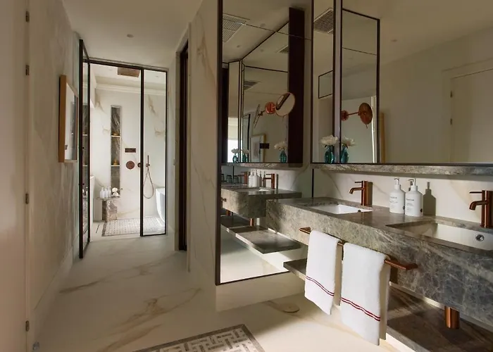 Отель The Oasis By Don Carlos (adults Only) Марбелья