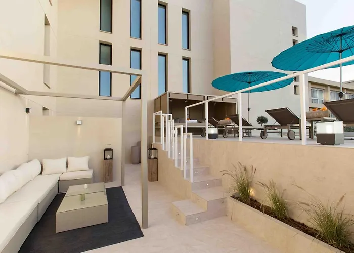 The Oasis By Don Carlos (adults Only) מלון