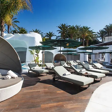 מלון The Oasis By Don Carlos (adults Only)
