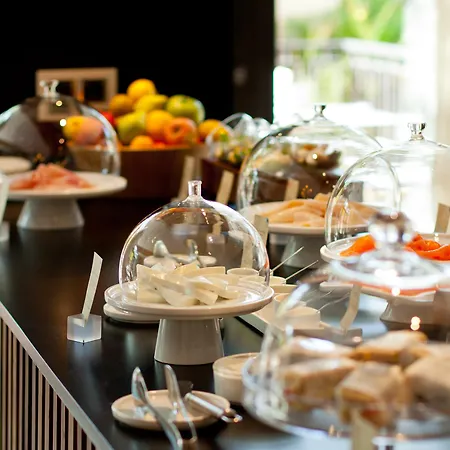 Hotell The Oasis By Don Carlos (adults Only) Marbella