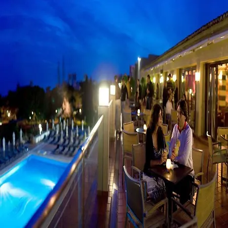 מלון The Oasis By Don Carlos (adults Only)