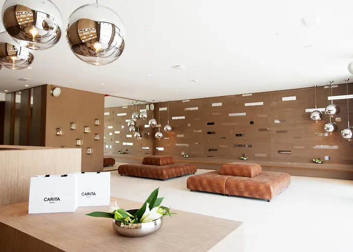 Hotel The Oasis By Don Carlos (adults Only) Marbella