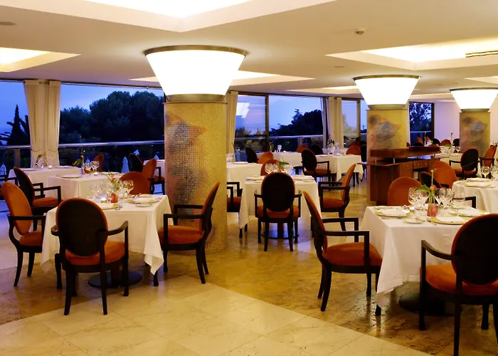 Hotel The Oasis By Don Carlos (adults Only) Marbella