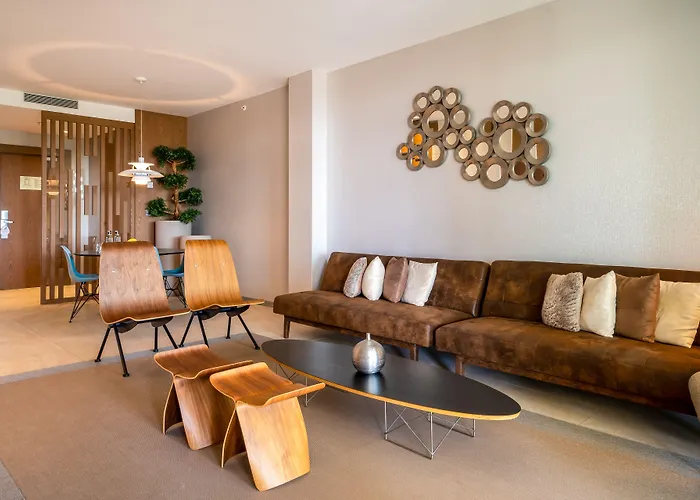 Hotel The Oasis By Don Carlos (adults Only) Marbella